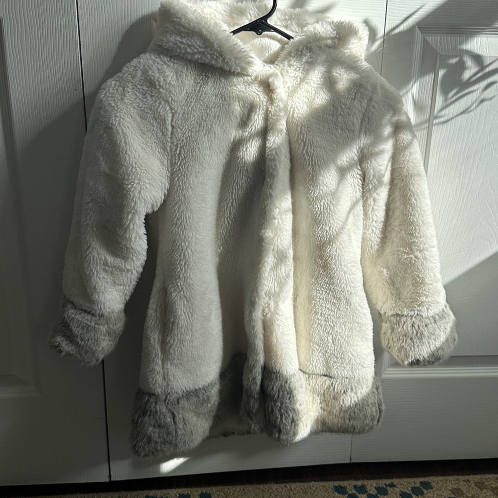 Kids Plush Hooded Jacket in White and Gray